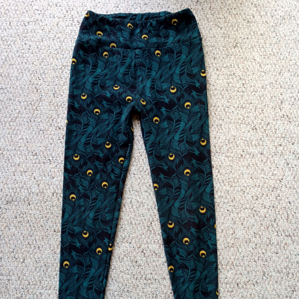 LuLaRoe Night Owl plush leggings - Sz XS